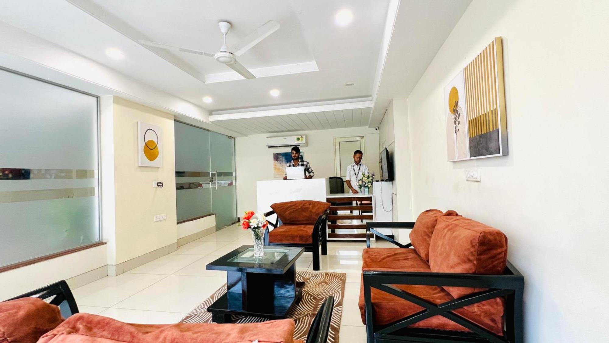 Olive Service Apartments - Golf Course Road Gurgaon Buitenkant foto